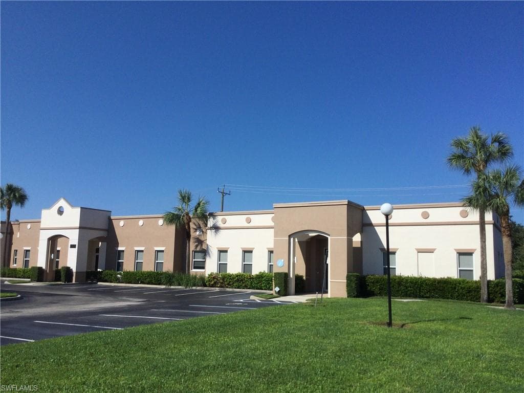 2675 Horseshoe DR 4-403 AND 4-404 NAPLES, FL 34104