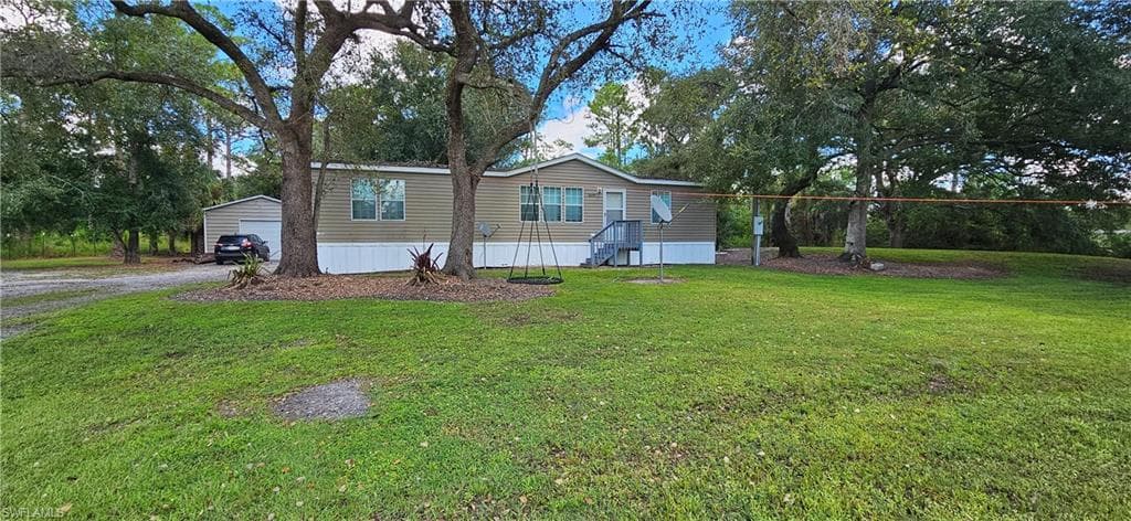 2235 Murray RD FORT DENAUD, FL 33935