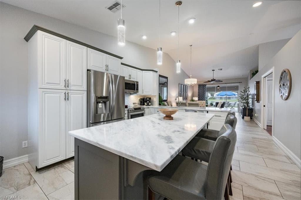 2162 Stacil CIR NAPLES, FL 34109