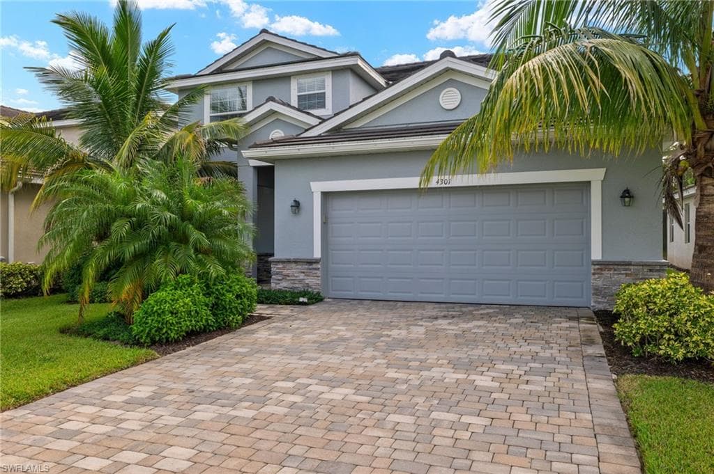 4301 Teaberry LN FORT MYERS, FL 33916