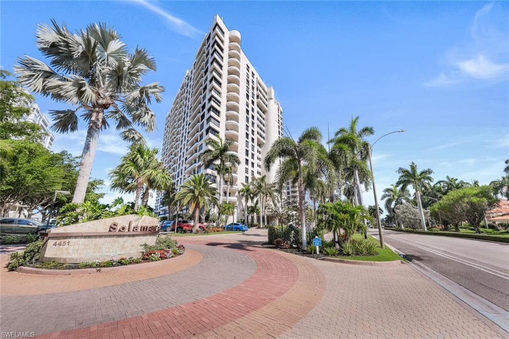 4451 Gulf Shore BLVD N 1506 NAPLES, FL 34103