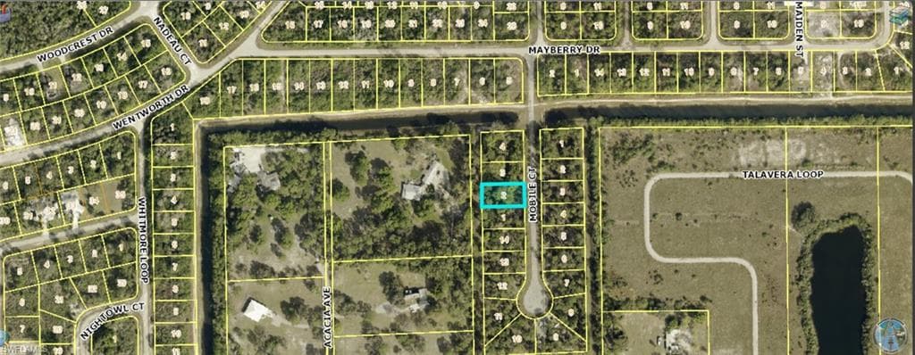 1843 MOBILE CT LEHIGH ACRES, FL 33972
