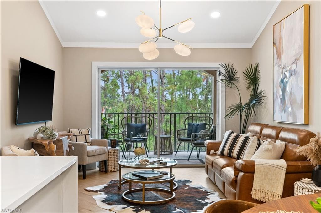 1250 Wildwood Lakes BLVD 304 NAPLES, FL 34104