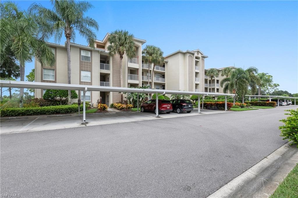 9350 Highland Woods BLVD 4207 BONITA SPRINGS, FL 34135