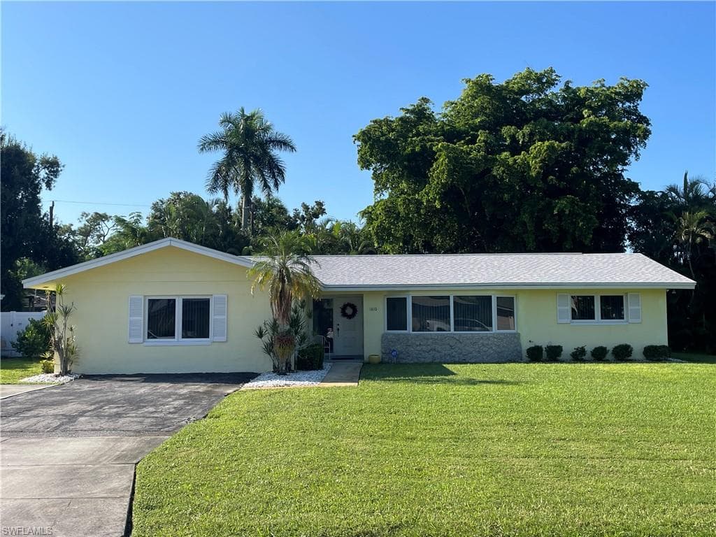 1810 Grove AVE FORT MYERS, FL 33901