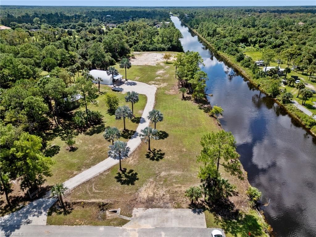 14th AVE NE NAPLES, FL 34120