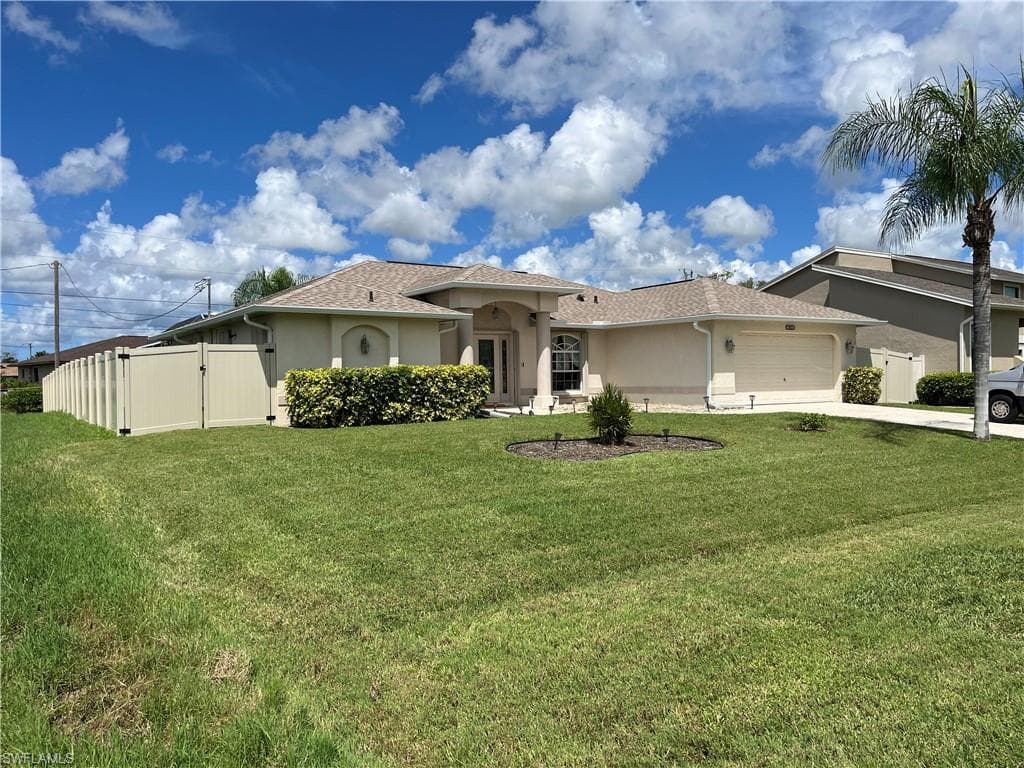 3922 SE 4TH AVE CAPE CORAL, FL 33904