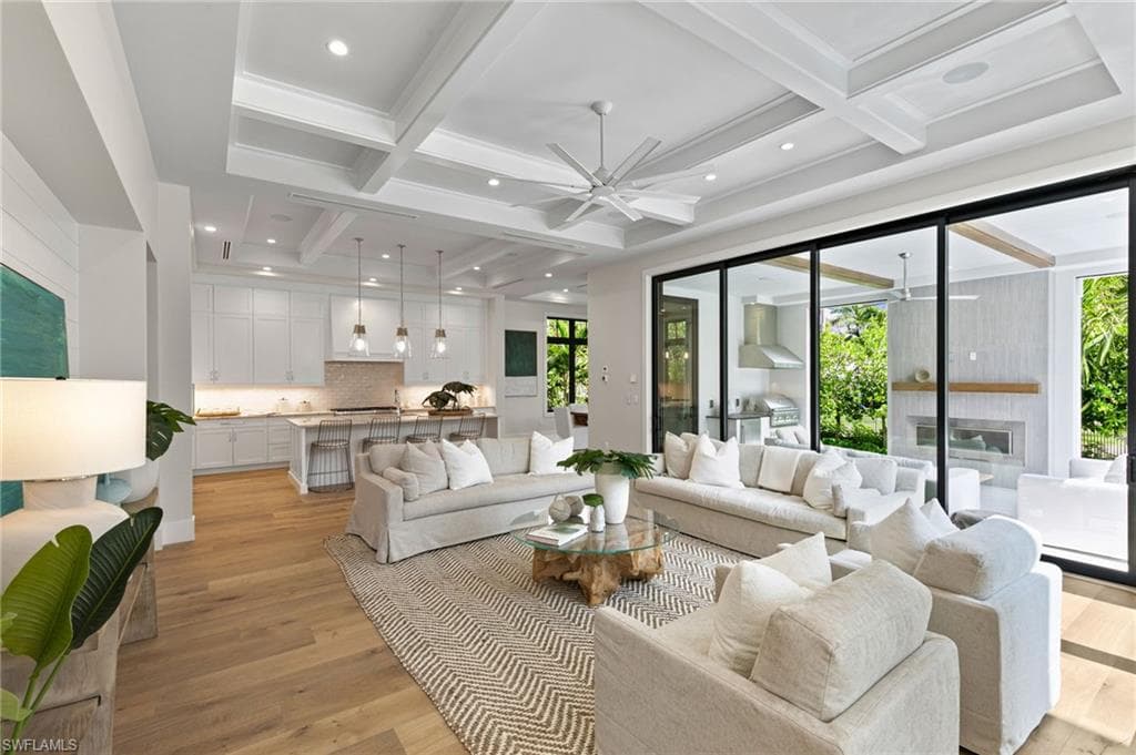 1191 7th AVE N NAPLES, FL 34102