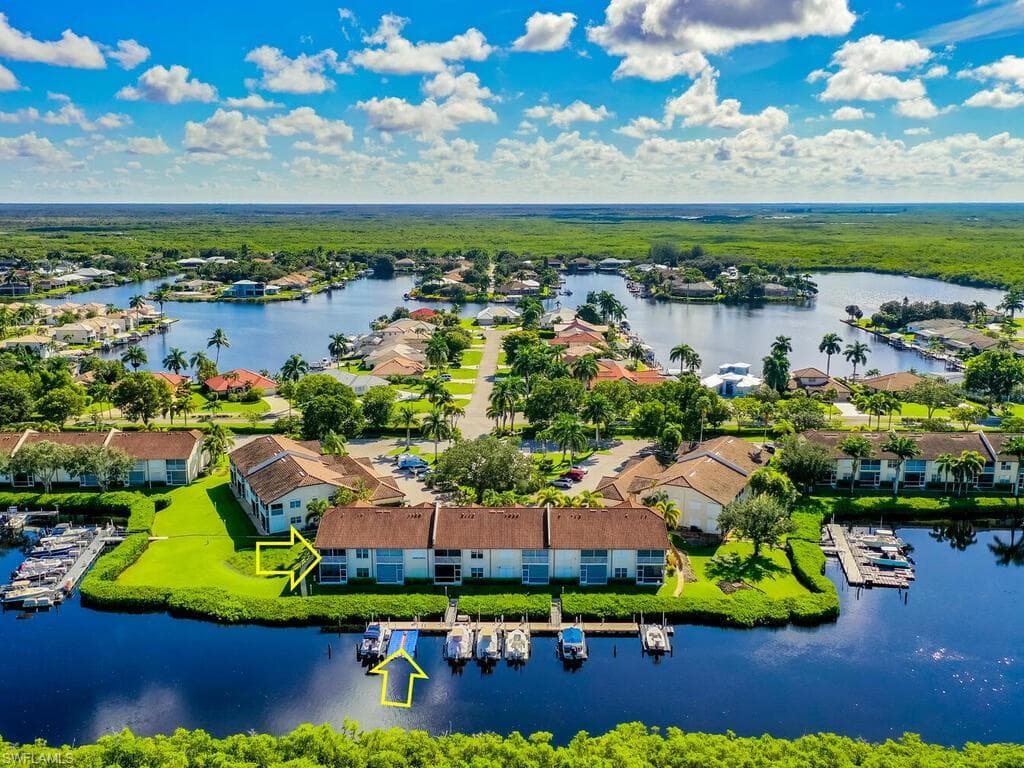206 Newport DR 812 NAPLES, FL 34114