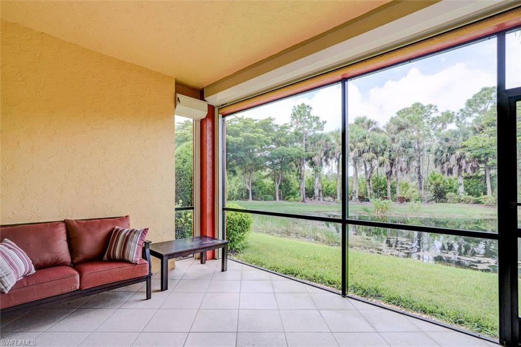 8681 Piazza Del Lago CIR 103 ESTERO, FL 33928