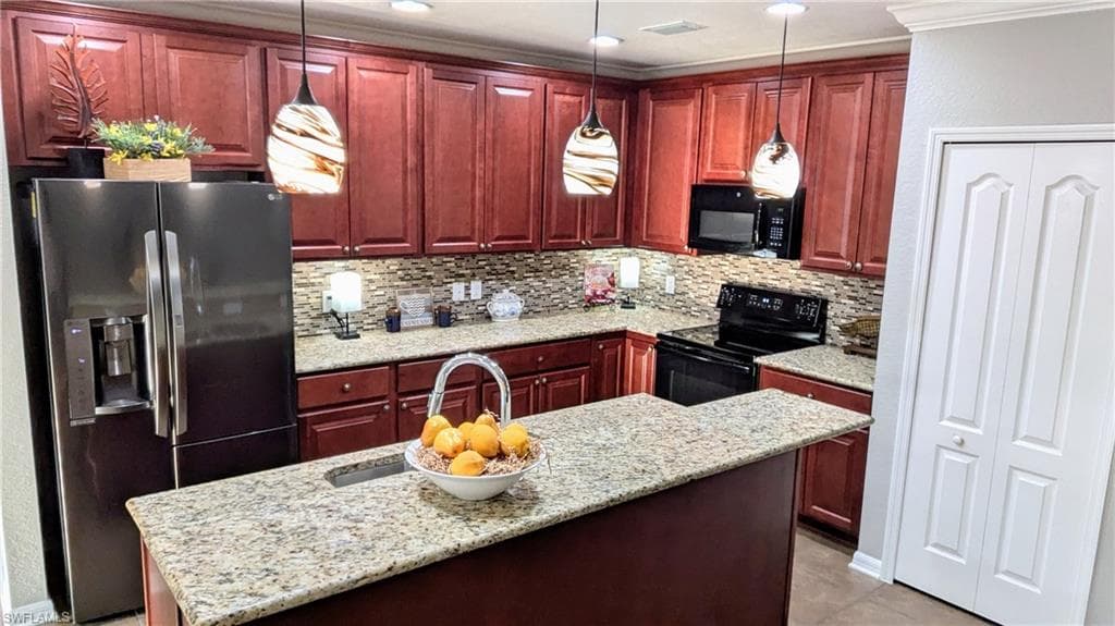 1812 NW 37th AVE CAPE CORAL, FL 33993
