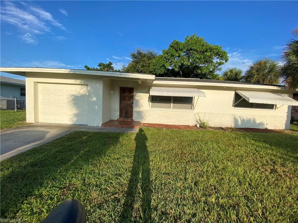 2627 SE 17th PL CAPE CORAL, FL 33904