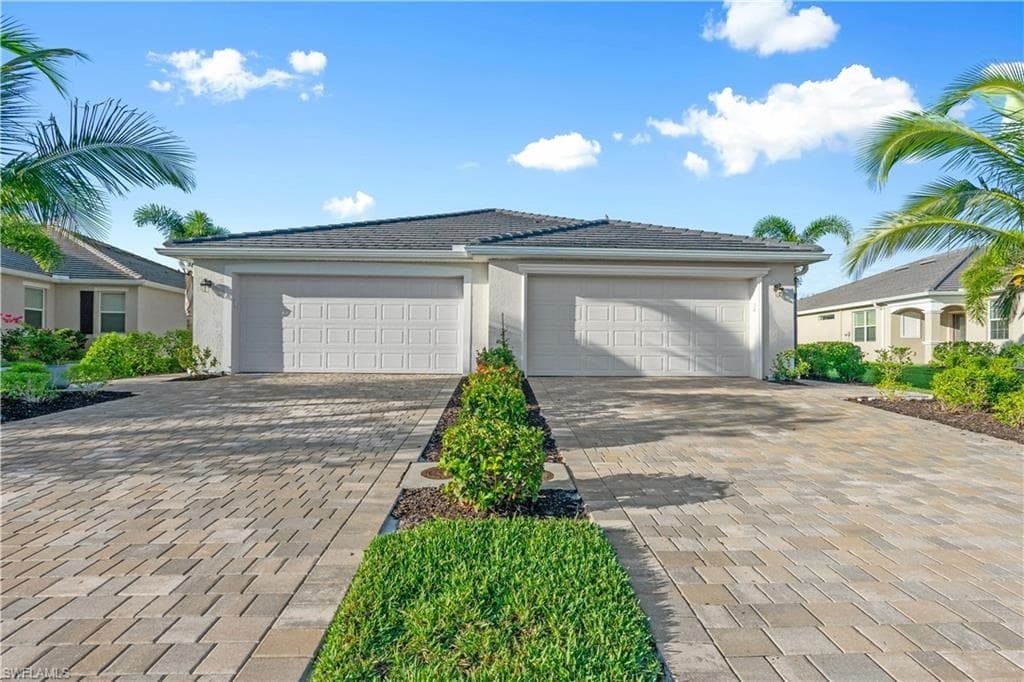 4160 Bisque LN FORT MYERS, FL 33916