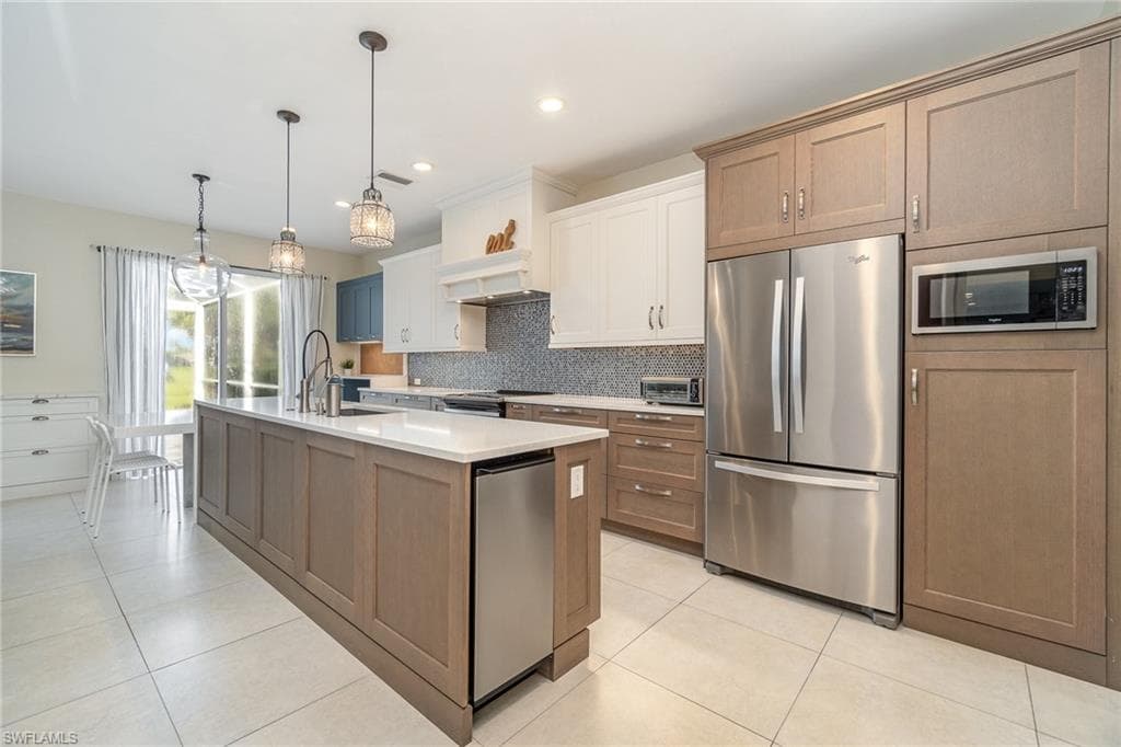 21434 Sheridan RUN ESTERO, FL 33928
