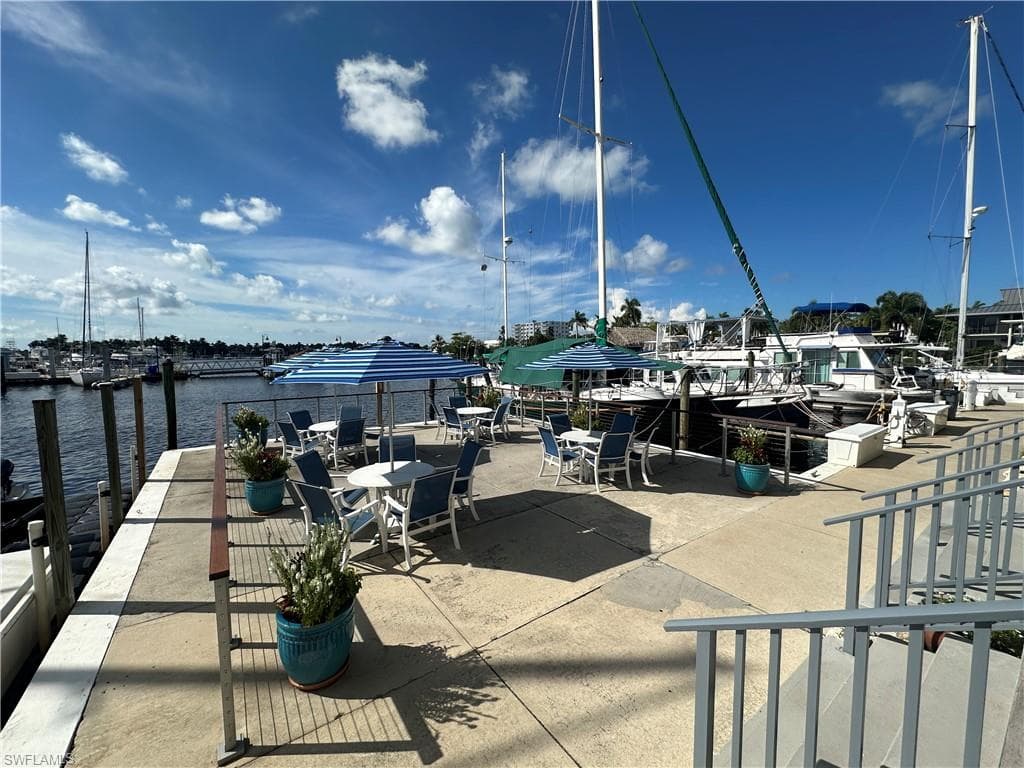 900 Broad AVE S 250 NAPLES, FL 34102