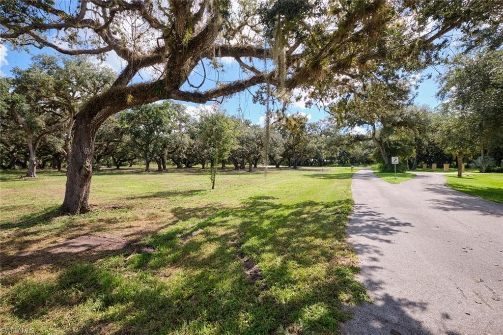 4028 Oak Haven DR LABELLE, FL 33935