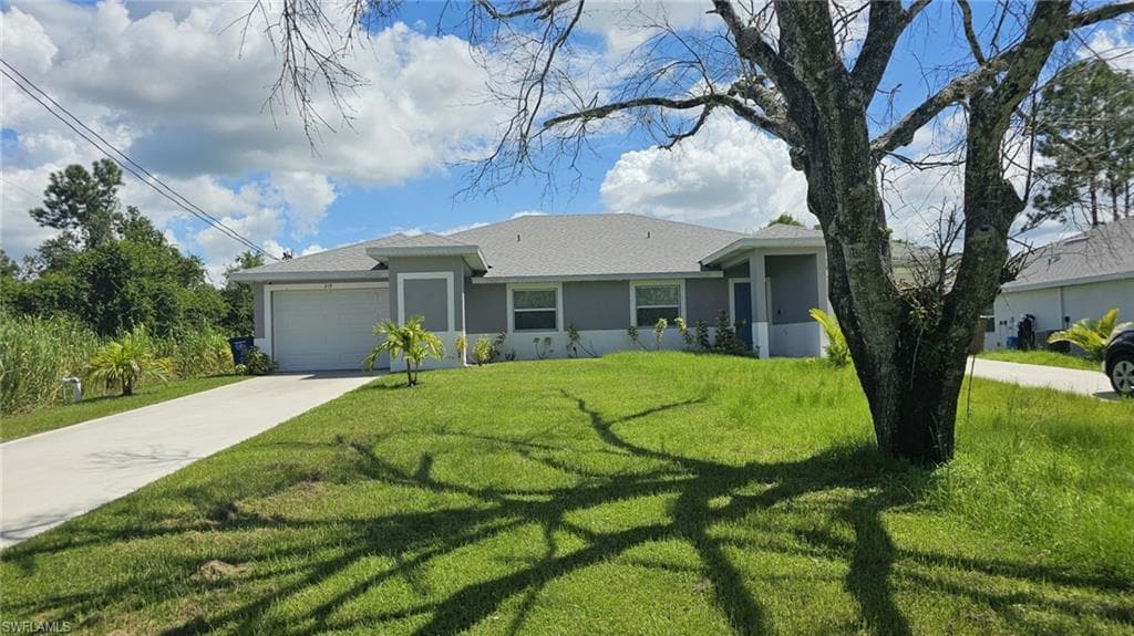 319 Bell BLVD LEHIGH ACRES, FL 33974