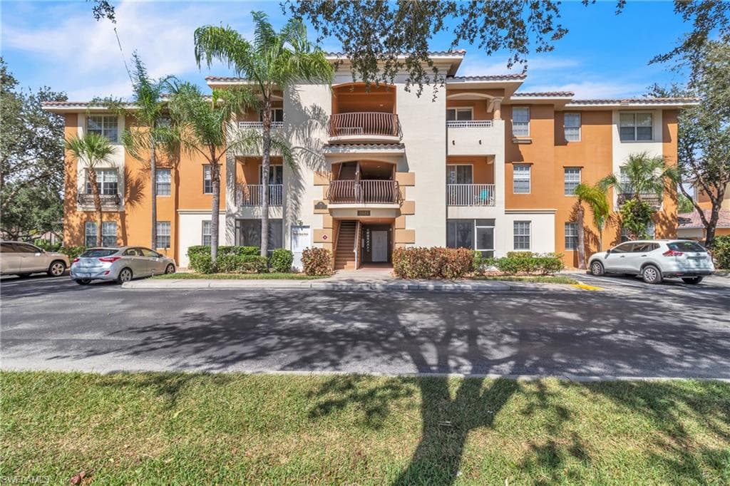 3948 Pomodoro CIR 104 CAPE CORAL, FL 33909