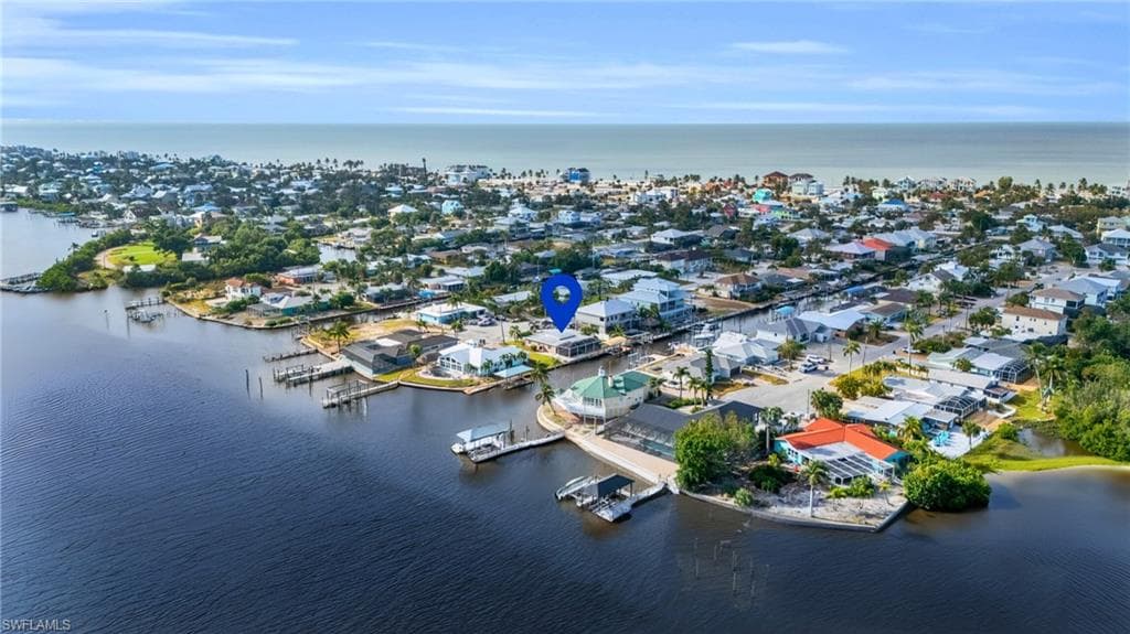 467 Madison CT FORT MYERS BEACH, FL 33931