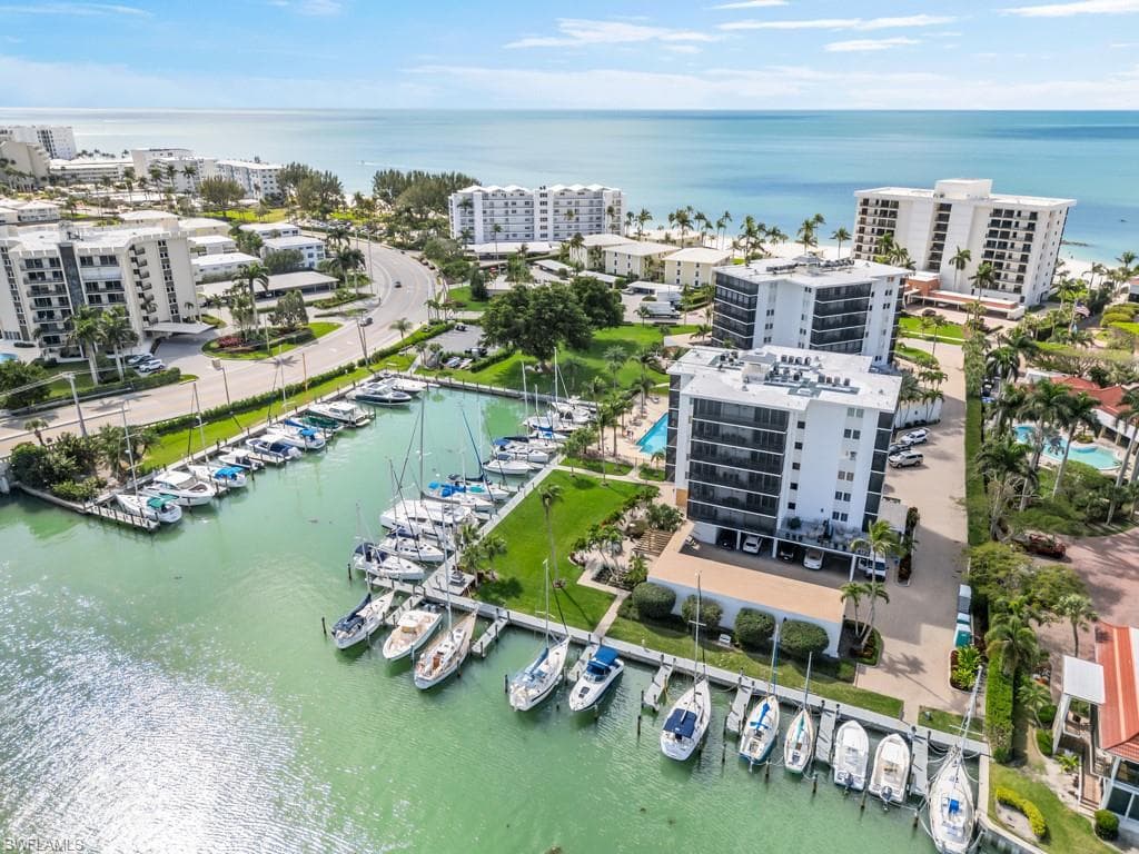 2170 Gulf Shore BLVD N 1-61E NAPLES, FL 34102