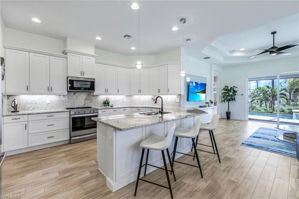 6408 Arriba AVE NAPLES, FL 34113