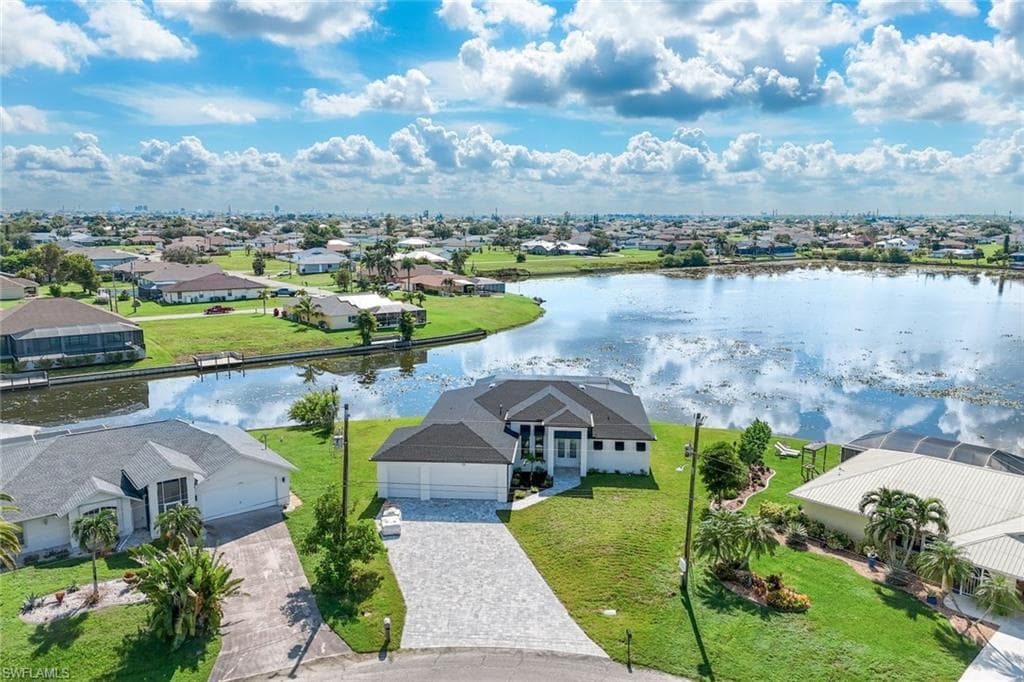 306 NW 13th ST CAPE CORAL, FL 33993