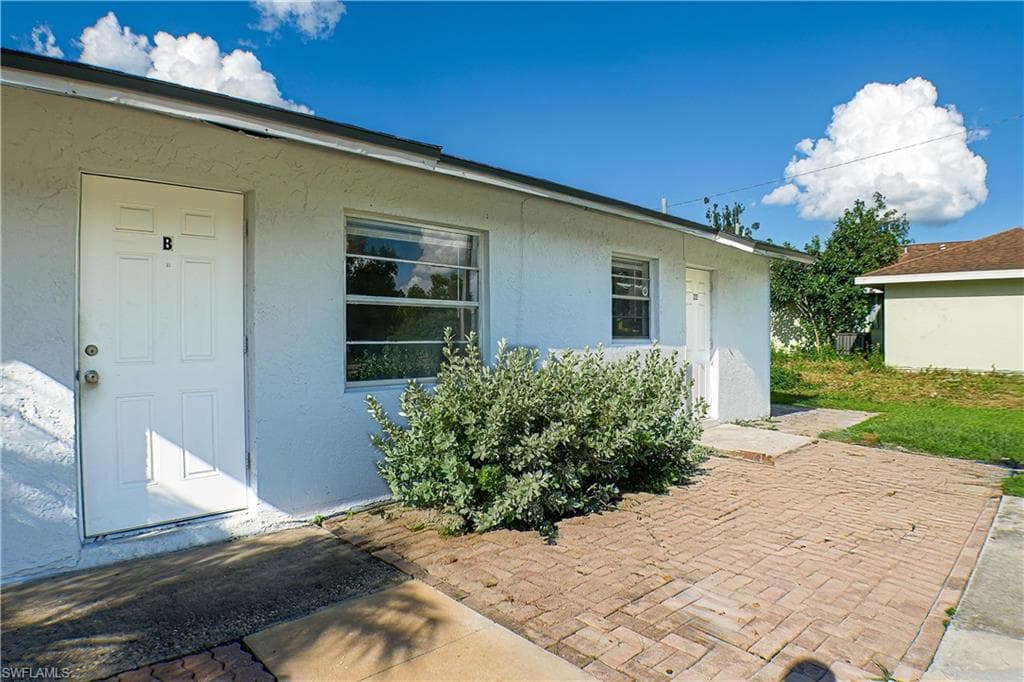 3709 michigan AVE FORT MYERS, FL 33916