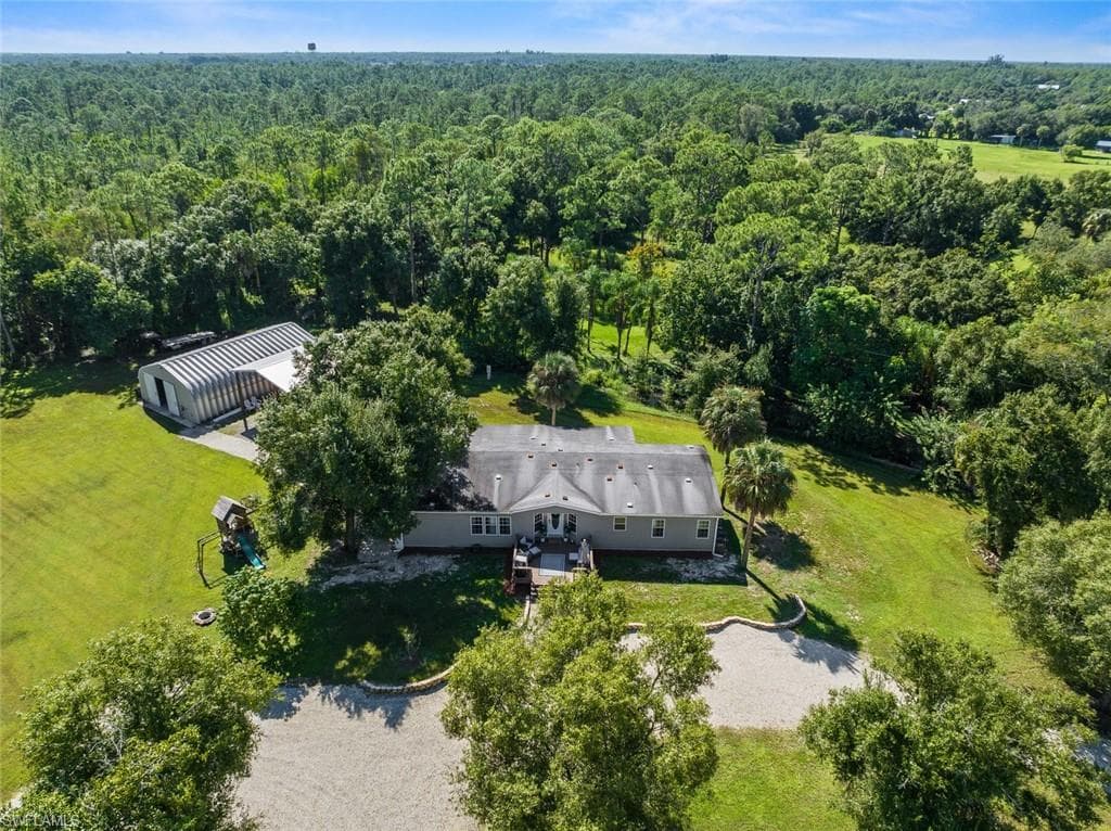 5681 Neal RD FORT MYERS, FL 33905