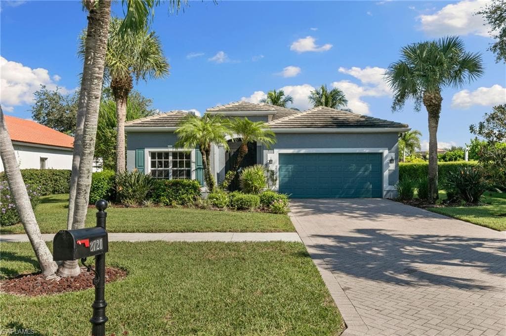2720 Orange Grove TRL NAPLES, FL 34120