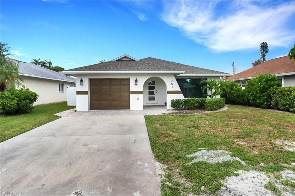 761 99th AVE N NAPLES, FL 34108