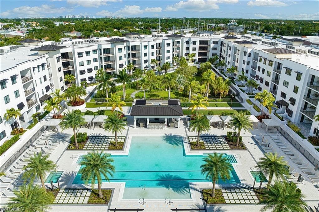 1111 Central AVE 305 NAPLES, FL 34102
