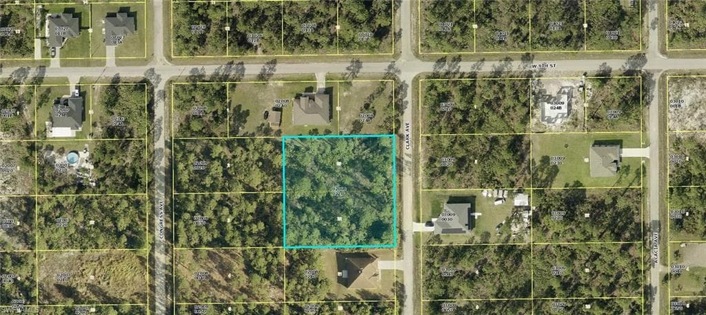 819 Clark AVE LEHIGH ACRES, FL 33972