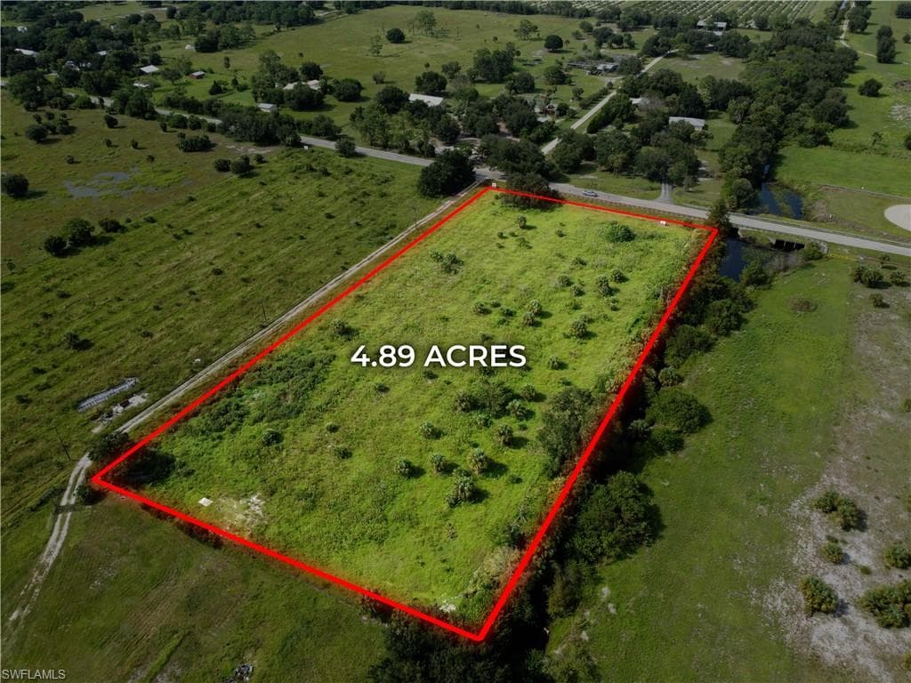 23960 N River RD ALVA, FL 33920