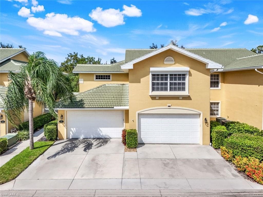 8395 Big Acorn CIR 103 NAPLES, FL 34119