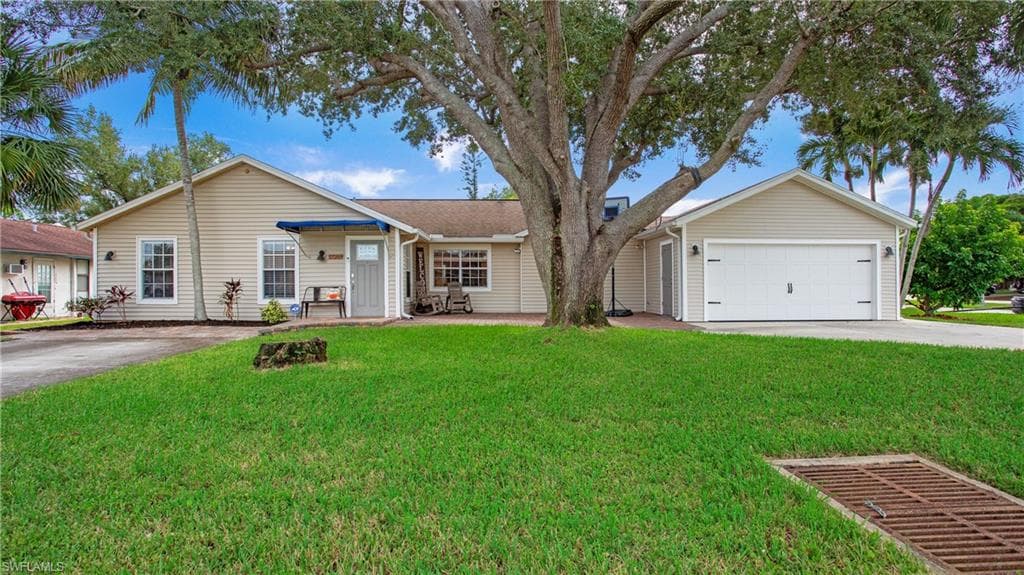 17269 Lee RD FORT MYERS, FL 33967