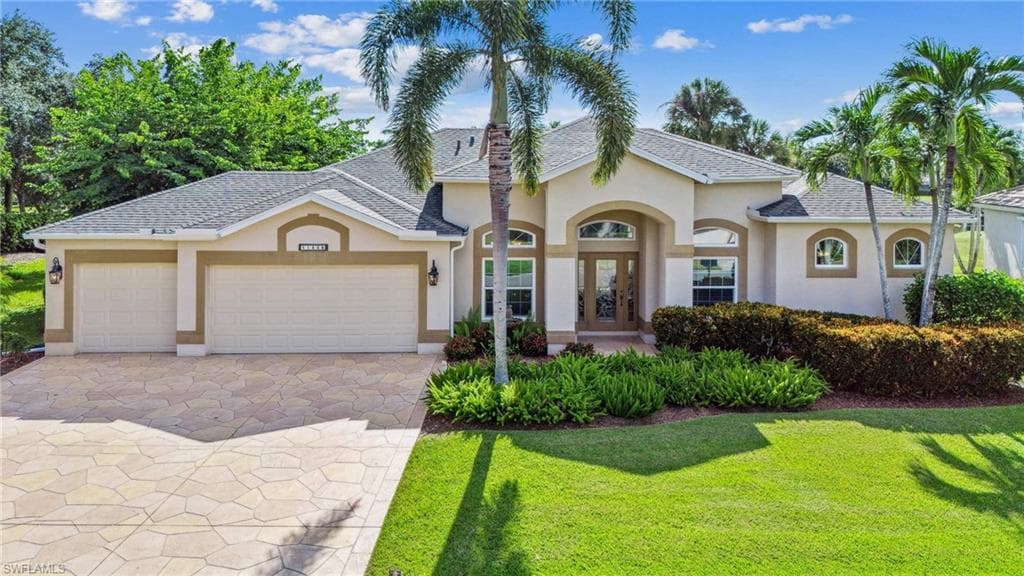 11446 Stratham LOOP ESTERO, FL 33928