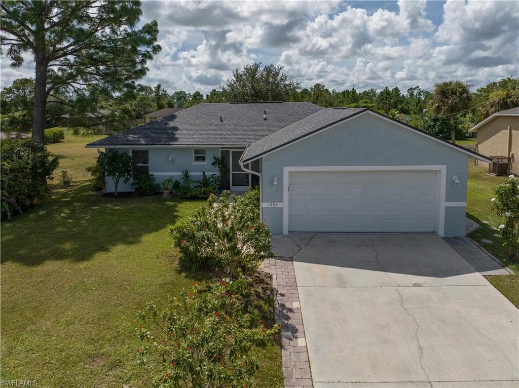 1244 Ermine ST E LEHIGH ACRES, FL 33974