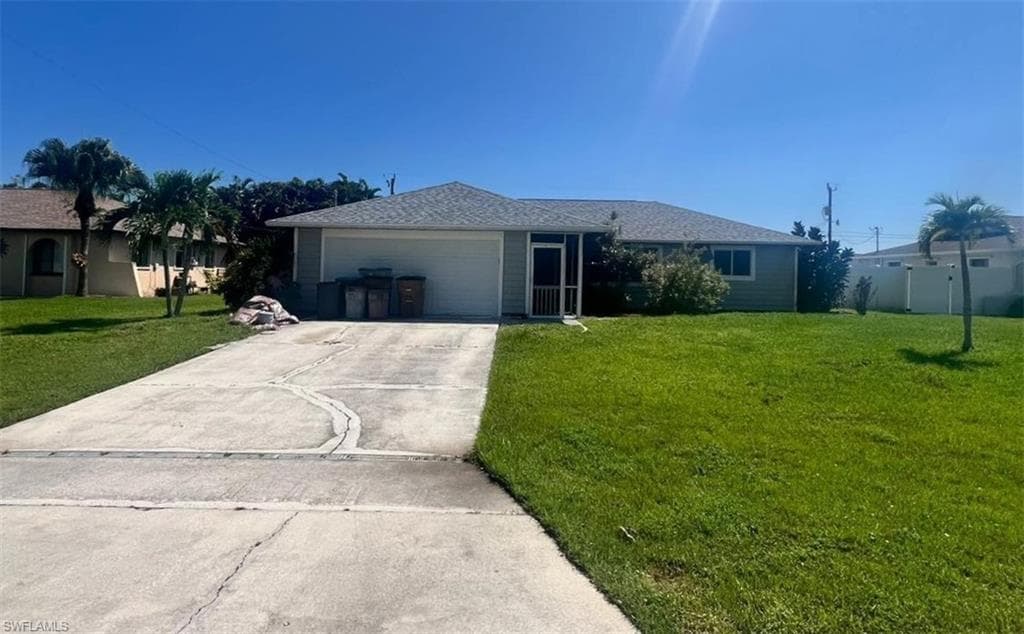 702 35th TER CAPE CORAL, FL 33914