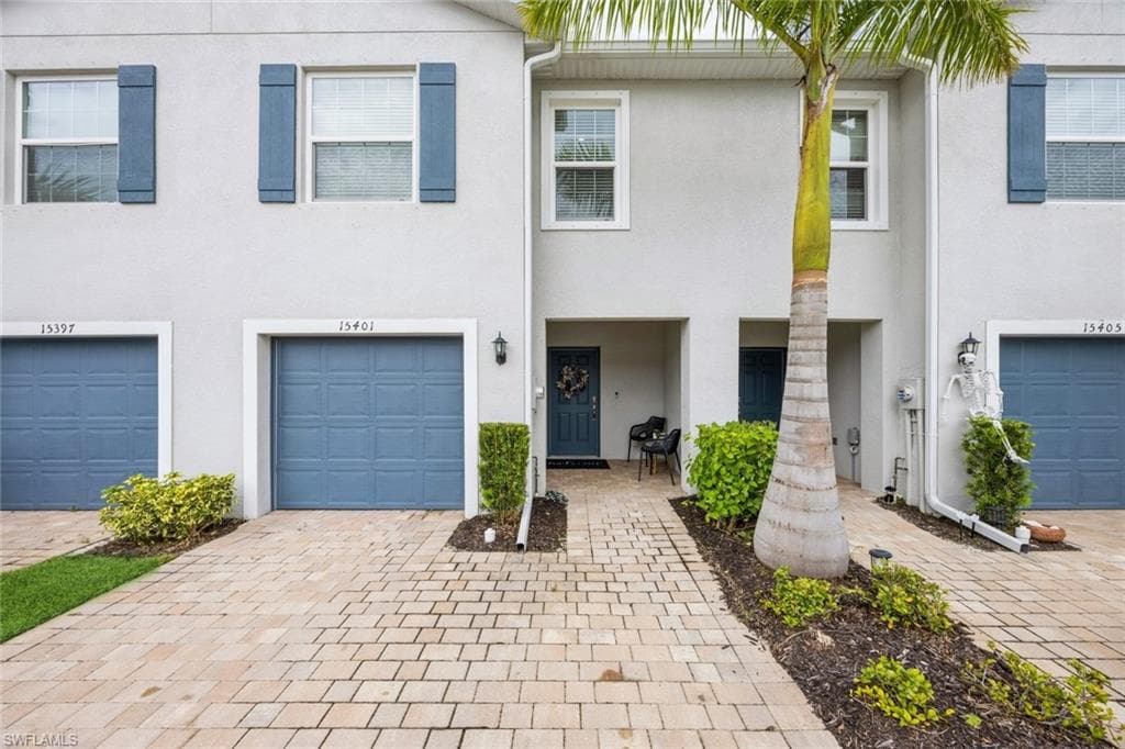 15401 Wildflower CIR NAPLES, FL 34119