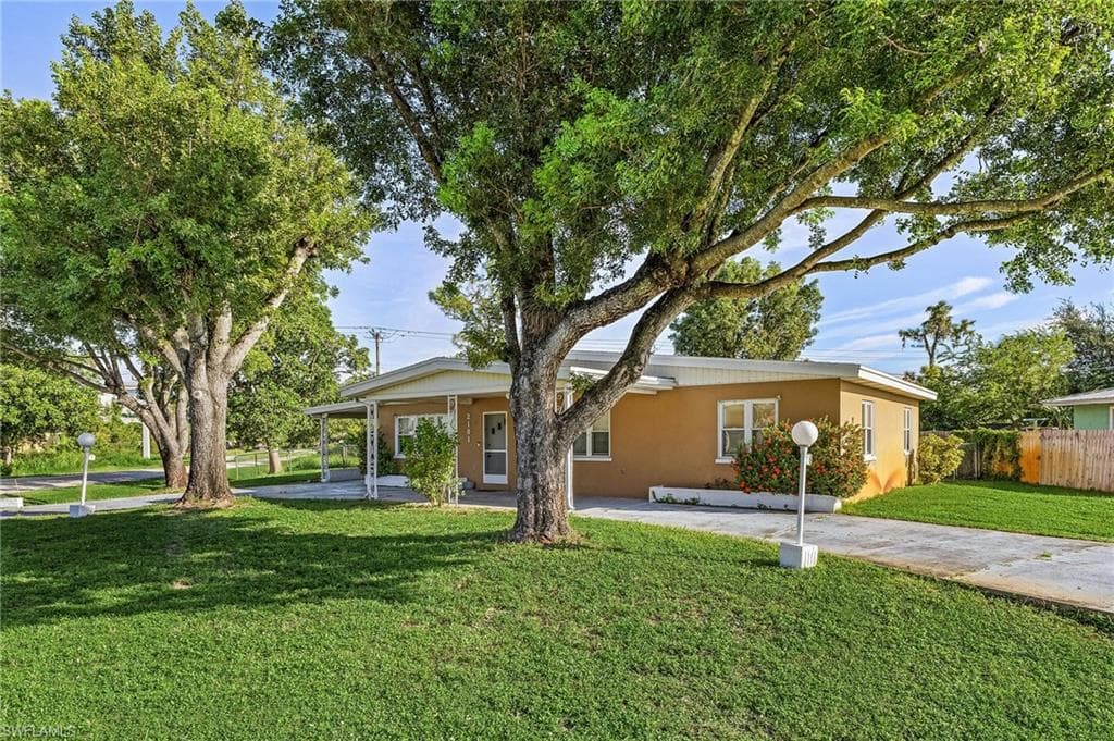 2101 Dover AVE FORT MYERS, FL 33907