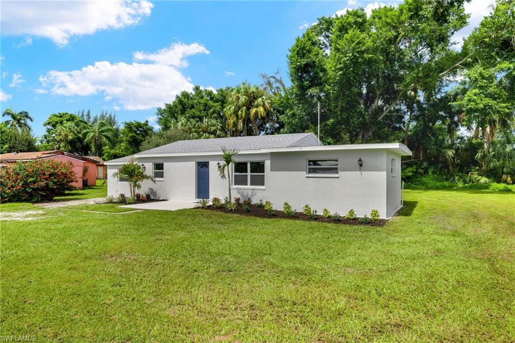 4647 Lavonne AVE FORT MYERS, FL 33905