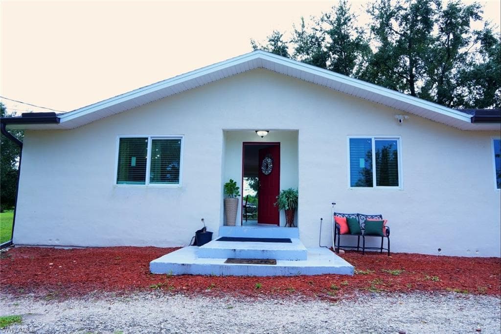 931 20th ST SE NAPLES, FL 34117