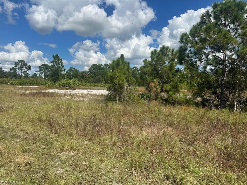655 Valley AVE S LEHIGH ACRES, FL 33974
