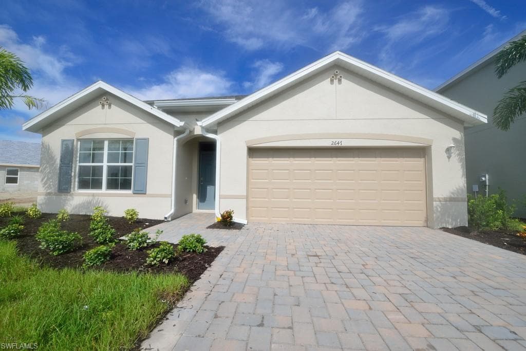 2647 Table Coral TRL NORTH FORT MYERS, FL 33903