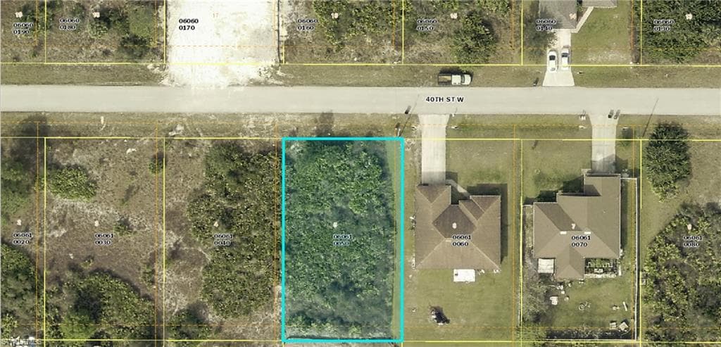 2711 40th ST W LEHIGH ACRES, FL 33971