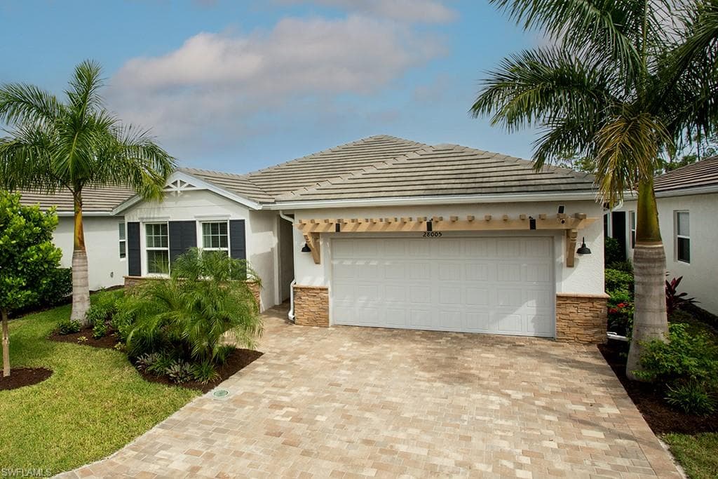 28005 Seasons Tide AVE BONITA SPRINGS, FL 34135