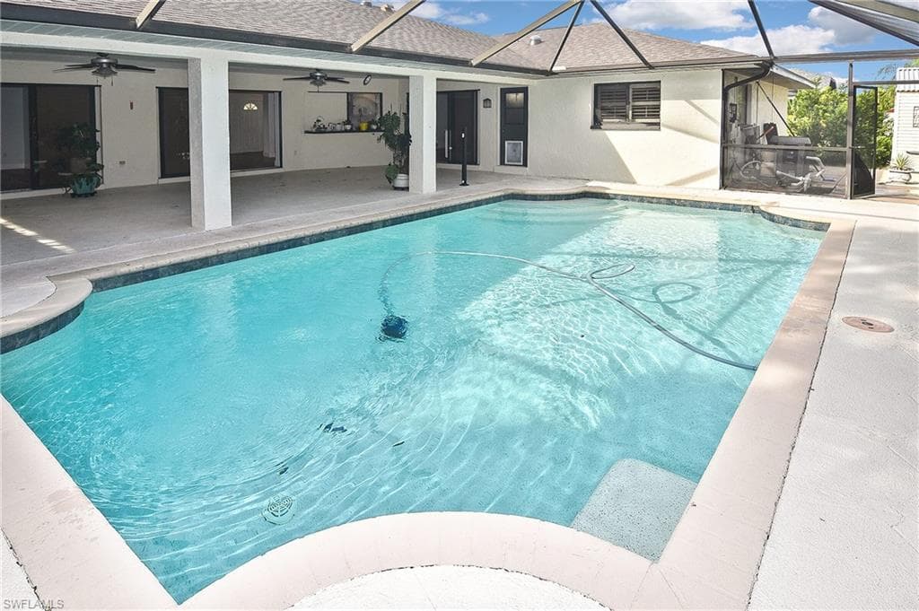 8341 Tahiti RD FORT MYERS, FL 33967