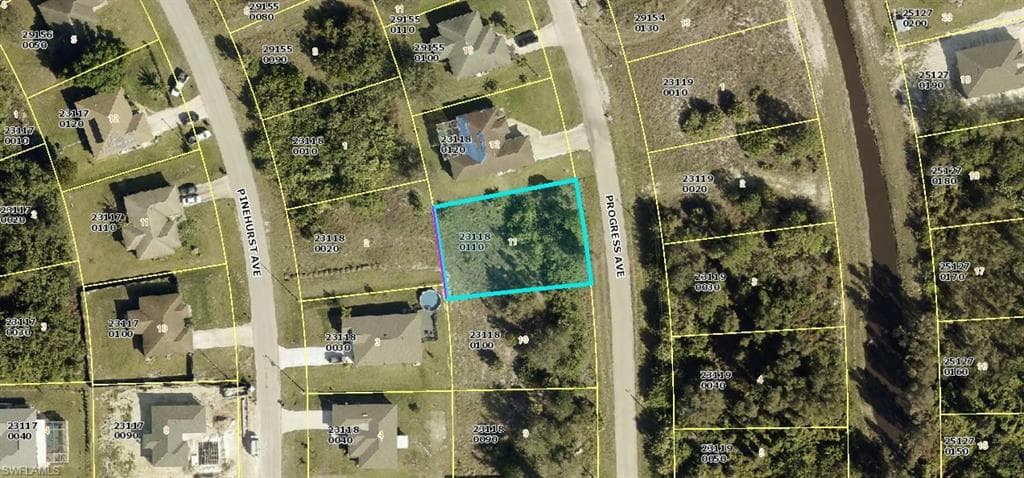 338 Progress AVE LEHIGH ACRES, FL 33974