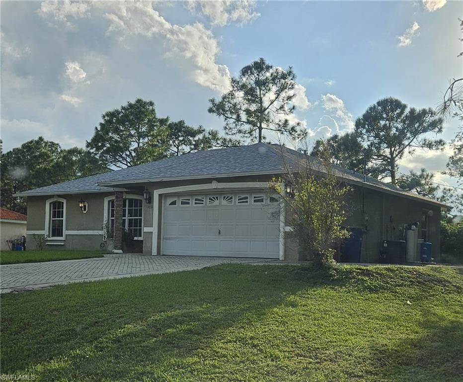 1709 Euclid AVE LEHIGH ACRES, FL 33972