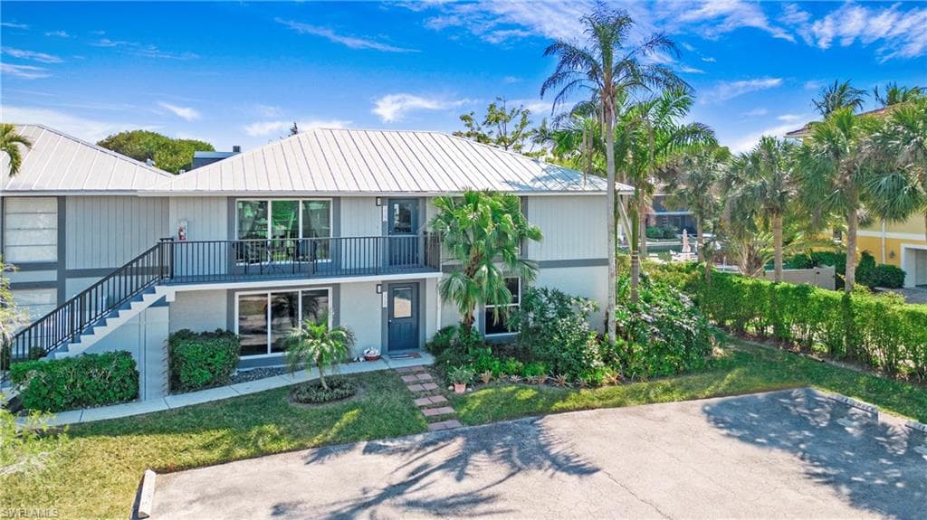 1560 Blue Point AVE 3